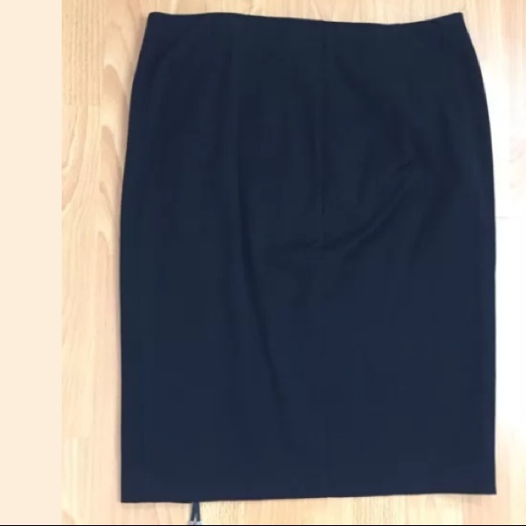 Lauren by Ralph Lauren Black Pencil Skirt - Picture 2 of 6